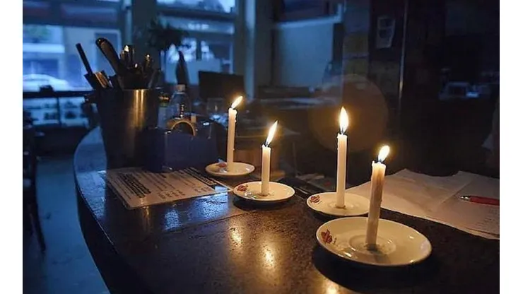 Memes por los cortes de luz.