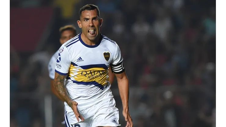 Carlos Tevez, en la órbita de Deportivo Merlo.