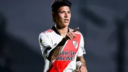 Carrasca, en la órbita de un gigante.