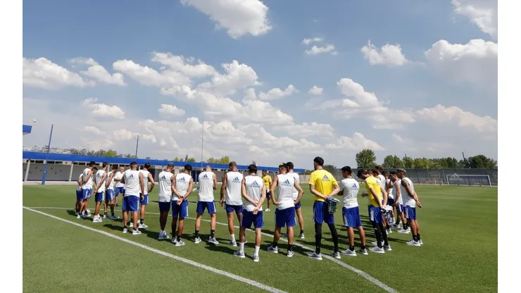 Decisión de Battaglia: la medida de Boca para evitar los contagios dentro del plantel