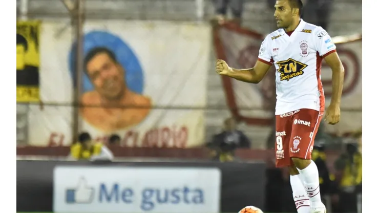 Ramón Ábila interesa en Huracán, pero su retorno es complicado.