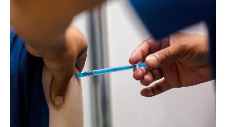 Argentinians Receive A Booster Dose Of AstraZeneca Vaccine