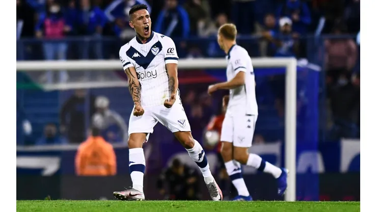 Centurión y Vélez: faltazo, críticas y una picante respuesta en Instagram