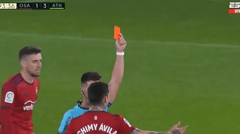 Chimy Ávila fue expulsado por querer romper a un rival y enloquecer contra el árbitro y los jugadores de Athletic Bilbao.