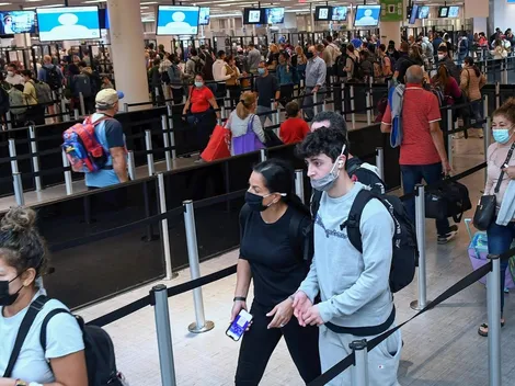 Variante Ómicron: cuáles son los nuevos requisitos para entrar a Argentina