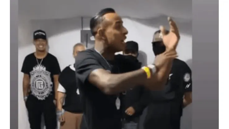 Sebastián Villa baila y se divierte mientras Boca le busca salida.