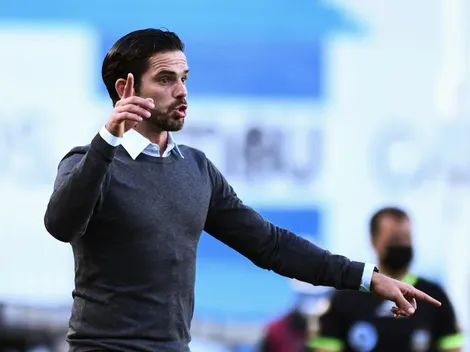 De la mano de Gago, ¿Racing le sopla el 9 que Riquelme quería para Boca?