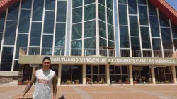 Enzo Pérez fue en bicicleta a agradecerle a la Virgen de Lourdes: ¿Le pidió la Copa para el 2022?