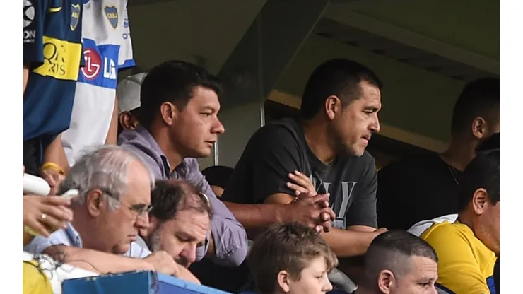 No más dudas: se dio la reunión Battaglia-Riquelme y se definió el futuro del DT en Boca
