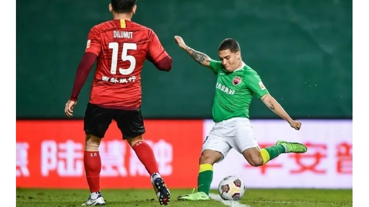 ¿Se complica la vuelta?: Quintero arregló su contrato con River pero Shenzhen endurece su postura