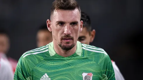 River está buscando a Rodrigo Rey para que le dé pelea a Armani.