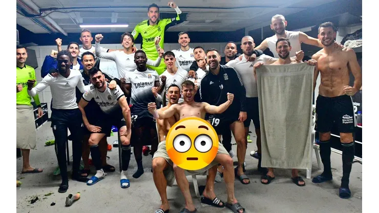La foto indiscreta del Cartagena español que hizo estallar las redes sociales