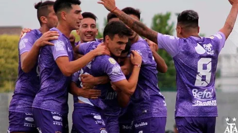 "Que la chupen": el insólito tuit de Sacachispas luego de lograr el ascenso