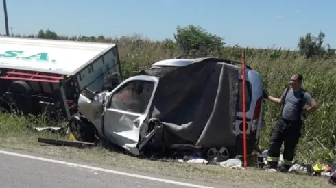 Así quedó el vehículo que trasladaba a los fanáticos de River.