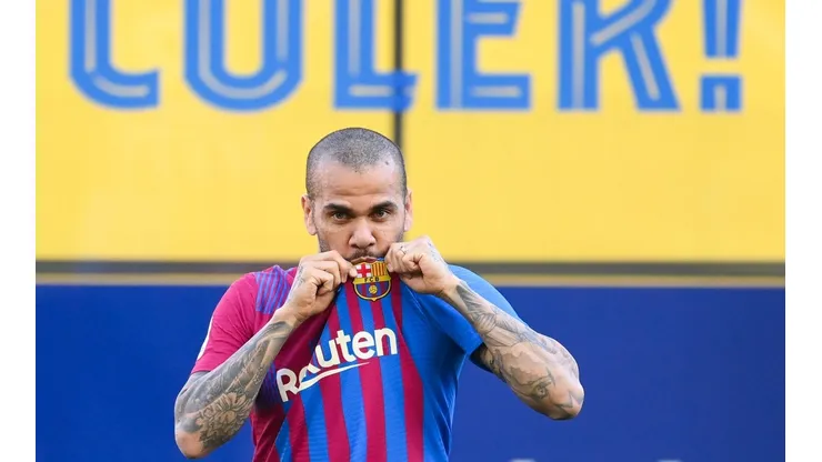 El posteo de Dani Alves tras la derrota de Barcelona ante Boca. (Getty Images)