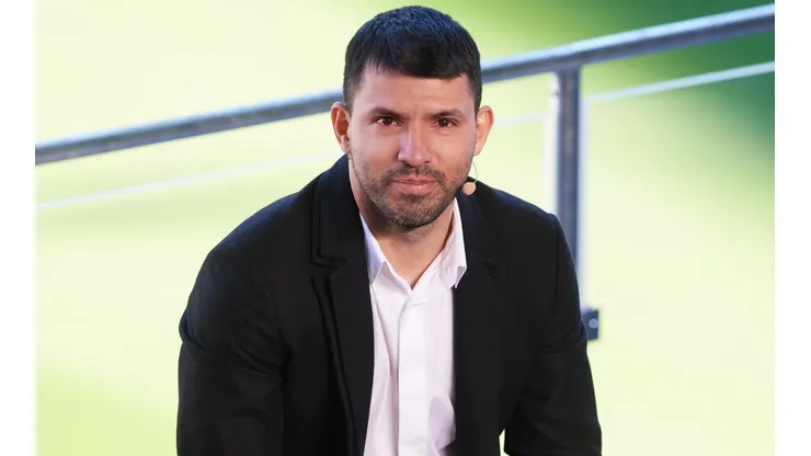 Kun Agüero durante la conferencia de prensa en la que anunció su retiro del fútbol.