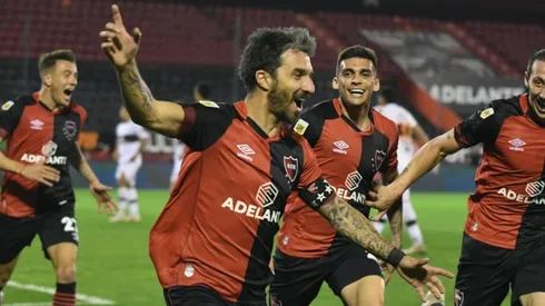 Comienza la leyenda: Scocco anunció su retiro del fútbol profesional