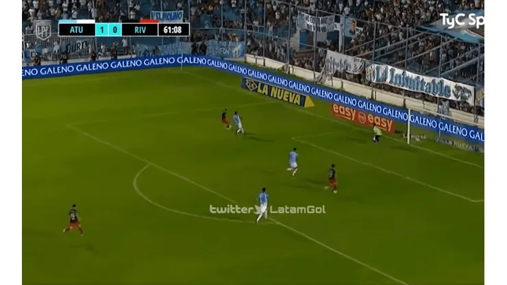 Sigue intratable: Julián Álvarez fusiló a Lucchetti y empató para River