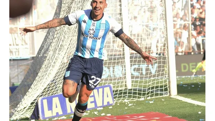 Con un doblete de Correa, Racing le ganó 2-1 a Godoy Cruz y se metió en la Copa Sudamericana.