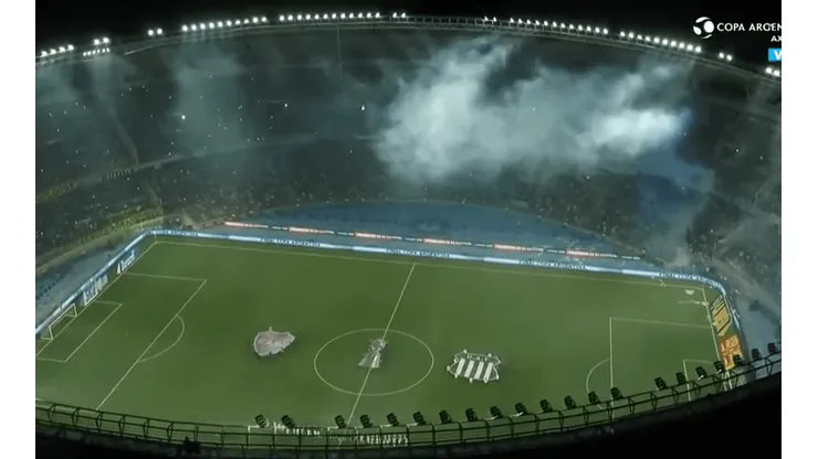 Boca y Talleres entraron al ritmo de Hells Bells, la mítica canción de AC/DC.