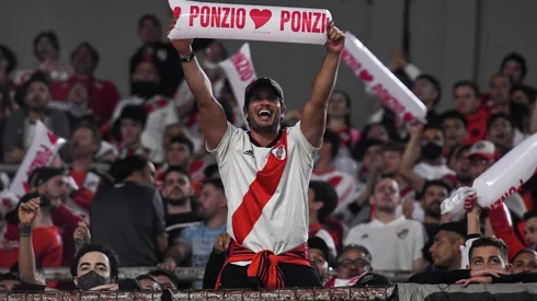 VIDEO | El emocionante recibimiento de los hinchas de River para Gallardo y Ponzio