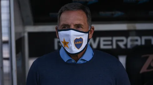 Russo le ganó la pulseada en Boca y en Al-Nassr y está libre como DT: ¿lo llamará Riquelme?