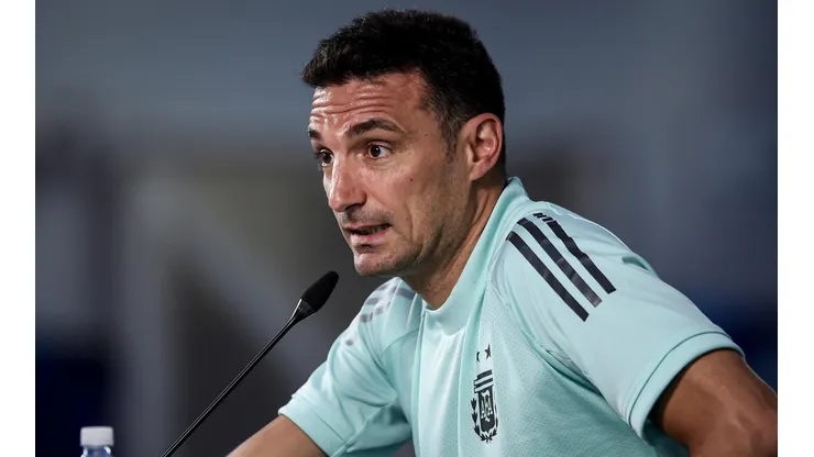 Scaloni regresó a Twitter.