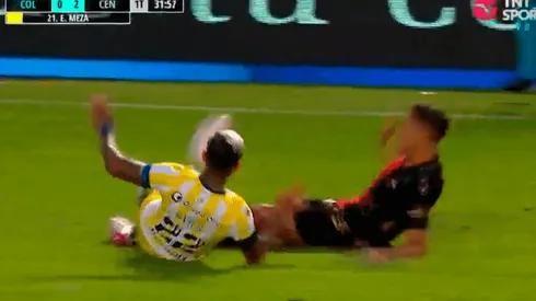 VIDEO | Sufre Battaglia: el brutal patadón que recibió uno de los refuerzos de Boca para diciembre