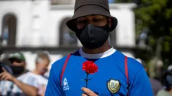 El último abrazo: la inolvidable despedida del pueblo argentino a Diego Maradona