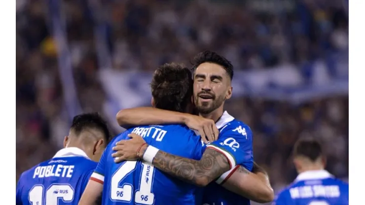 "En muletas, en silla de ruedas": el emotivo relato del gol de Pratto para Vélez ante Argentinos