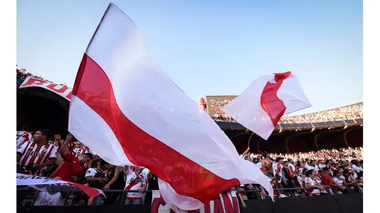 Largas colas en River: nadie se quiere perderse un posible festejo del equipo de Gallardo