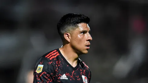 El divertido cruce entre Enzo Pérez y Maximiliano Grillo, cronista de TNT Sports.