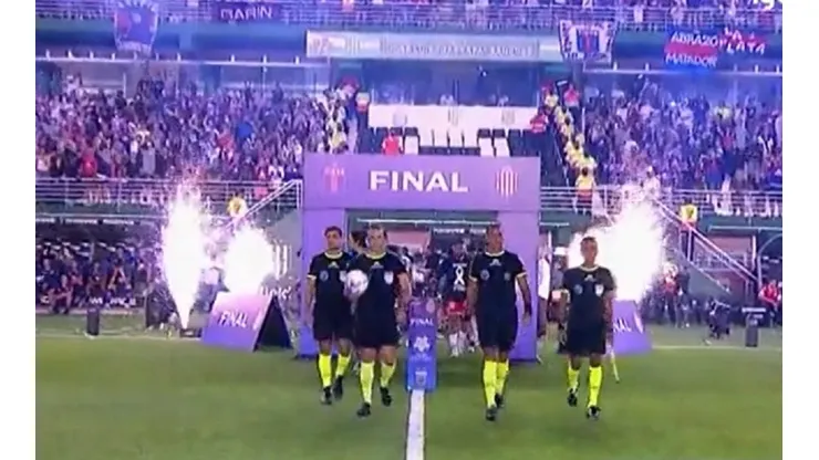 ¡The Avengers! La insólita canción con la que Tigre y Barracas Central entraron a jugar la final