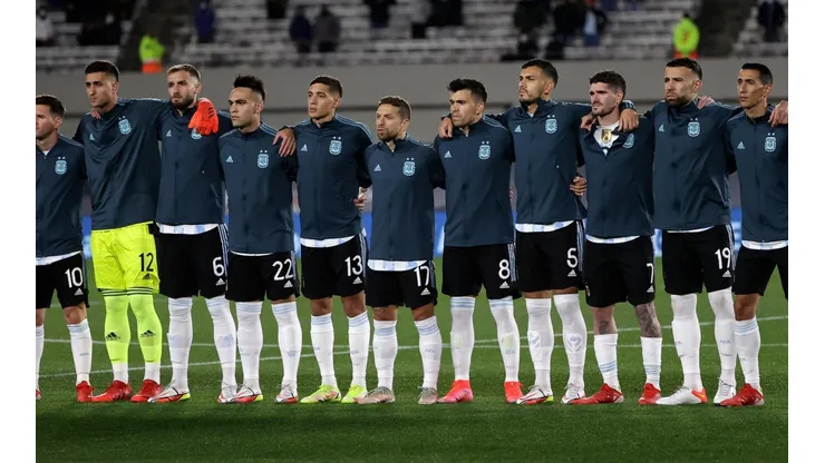 10 jugadores, en capilla antes de enfrentar a Uruguay.