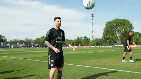 Messi se entrenó con normalidad: ¿Llega a jugar desde el arranque contra Uruguay?