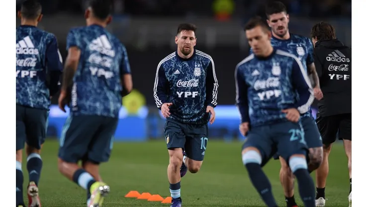 Messi sería titular ante Uruguay.