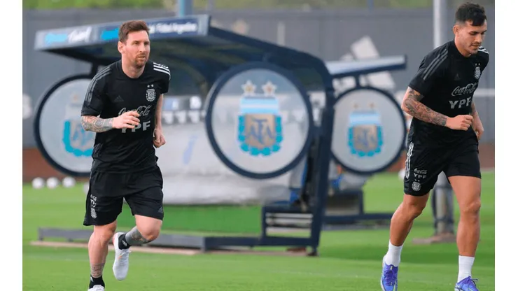 Una buena y una mala en el segundo entrenamiento de la Selección Argentina