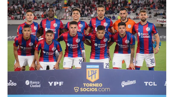 Está posicionado entre los 3 peores equipos del torneo.