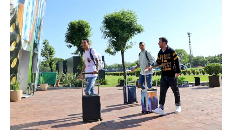 Se arma el equipo de Scaloni: Di María, Leo Paredes y Lionel Messi ya están en Argentina