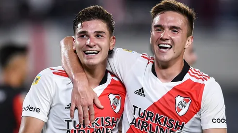 Julián Álvarez metió tres goles y presiona a Scaloni.