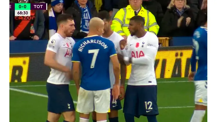 VIDEO | ¡Revivieron la final del Maracaná! El fuerte cruce entre el Cuti Romero y Richarlison