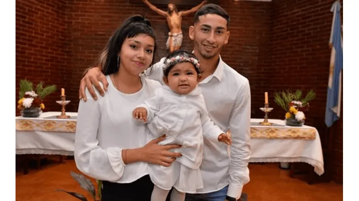 La novia de Varela y un posteo viral que preocupa a los hinchas.
