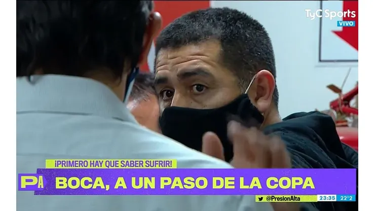 Riquelme, otra vez en el vestuario.