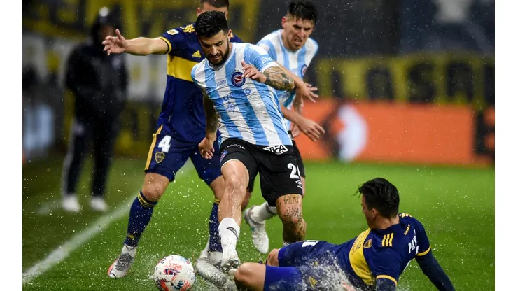 Gabriel Ávalos quiere ser el verdugo de Boca tras haber estado en los planes de Riquelme. (Getty)