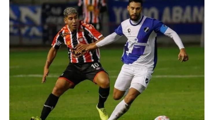 Chacarita y Alvarado se enfrentan por la Primera Nacional (Foto: C. A. CH. J.).