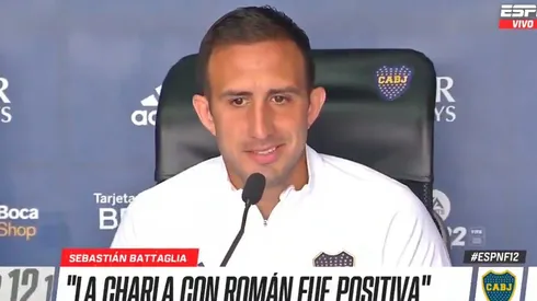 Izquierdoz reveló los detalles de la charla con Riquelme: "Dicen cosas que no pasan"