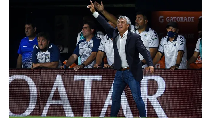 VIDEO | el gesto provocador de Pipo Gorosito a la hinchada de Boca tras irse expulsado