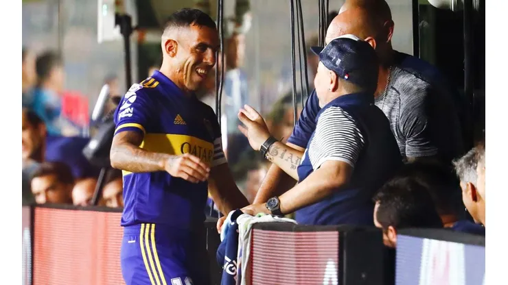 Para llorar: el emotivo mensaje de Tevez para Maradona por su cumpleaños
