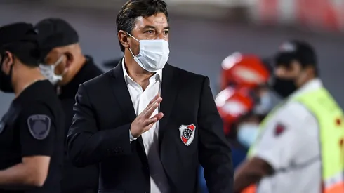 Gallardo arma el XI para enfrentar a Estudiantes.