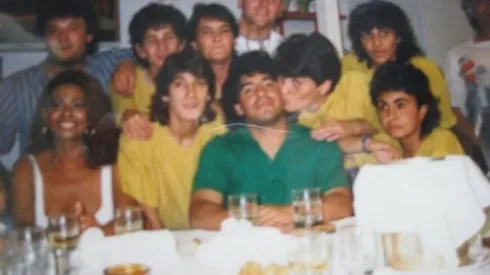 Maradona y el fútbol femenino: cuando fue presidente honorario de un equipo "azul y oro"